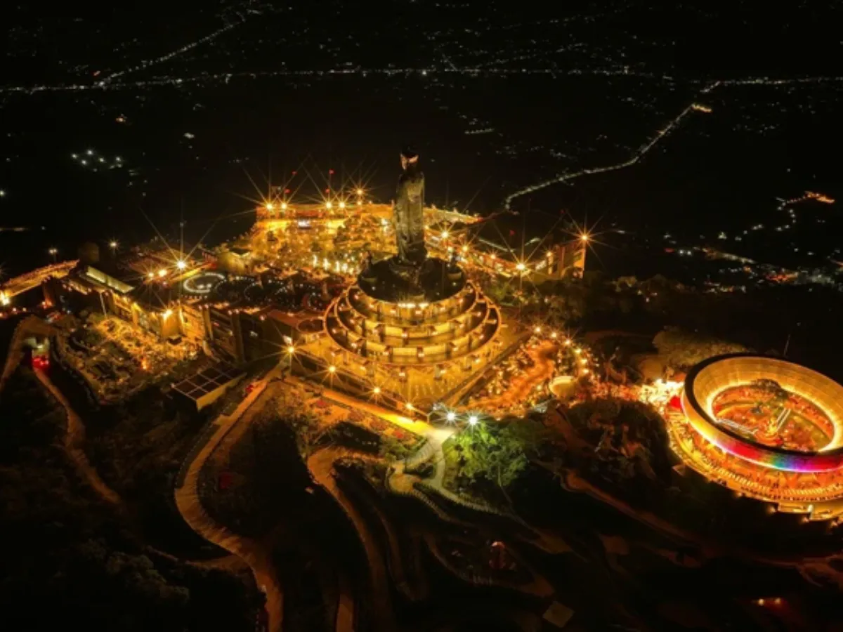 le-an-vi-duc-phat-tay-ninh-vintrip-0014 (1).png